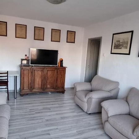 Apartament Regim Hotelier Bacau Exterior photo